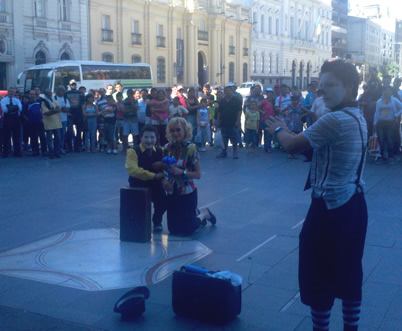 Mime in Santiago photo
